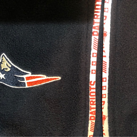 COPY - New England Patriots Vest BNWT - Picture 2 of 9